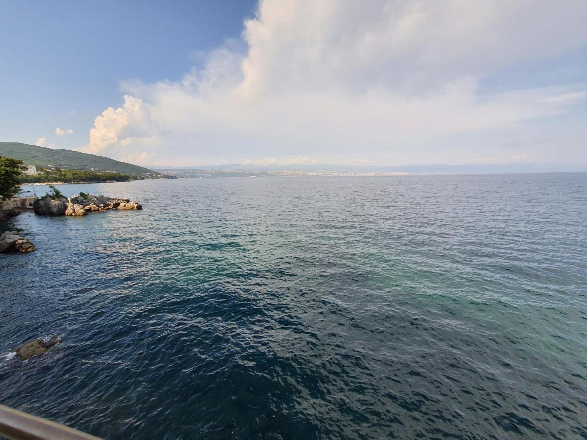 Family Apartment Center Opatija Exterior photo
